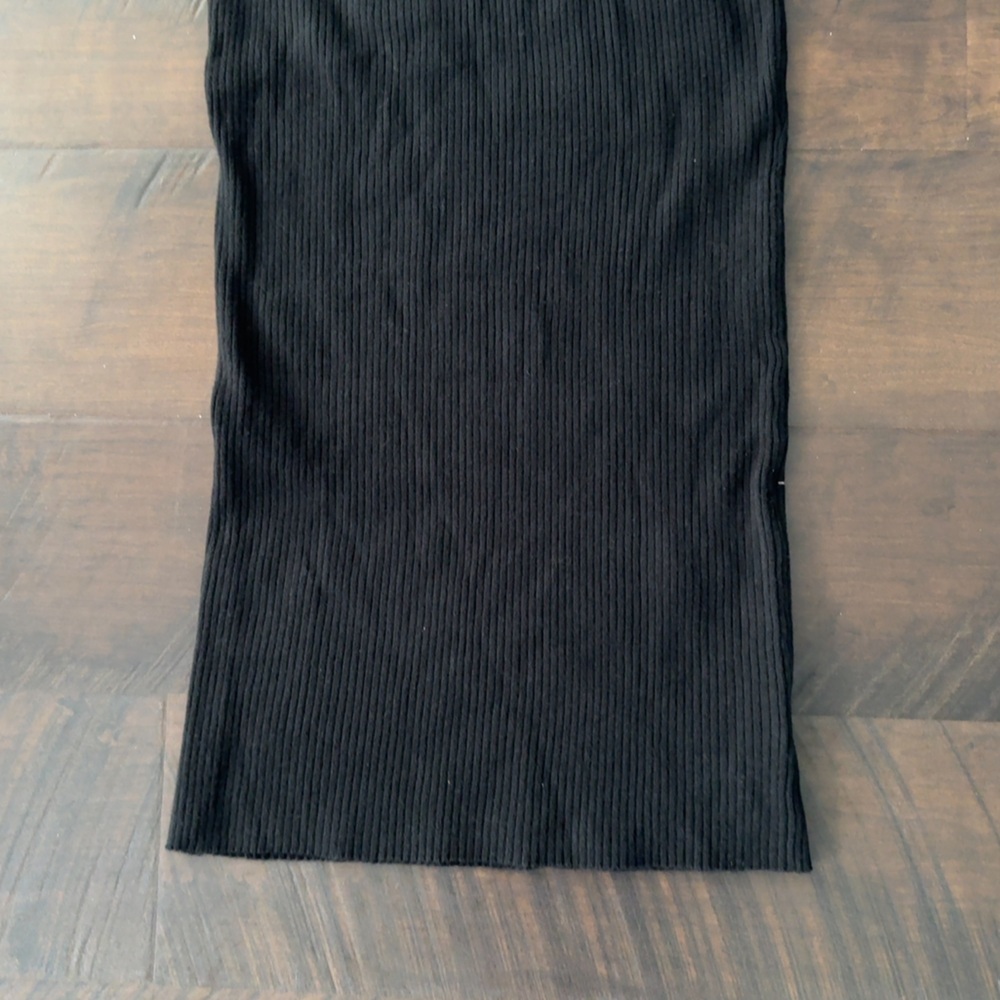 Black Ribbed Midi Dress - Picture 3 of 10